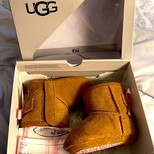 UGG JESSE BOW ll CHESTNUT 0/1